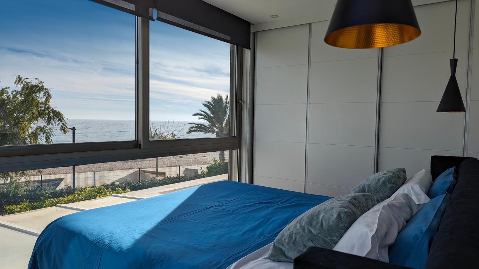 Paradise Beachfront Luxury Villa Villajoyosa Exterior photo